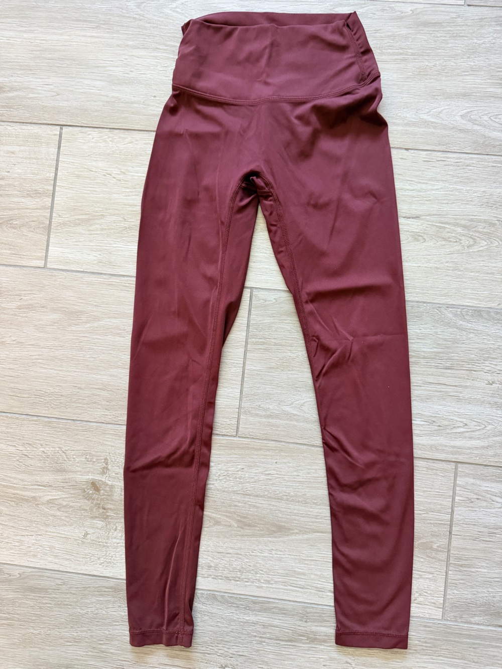 PARAGON High-Waist Leggings in Deep Wine